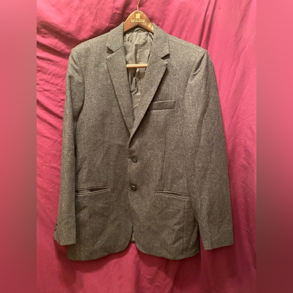 YALY COUTURE SUIT 42R